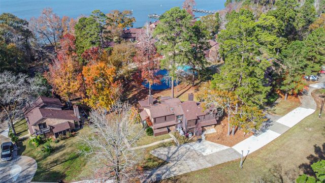 200 Fountain Lake W 132, Livingston, TX 77351