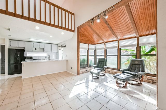 200 Fountain Lake W 132, Livingston, TX 77351