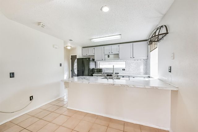 200 Fountain Lake W 132, Livingston, TX 77351