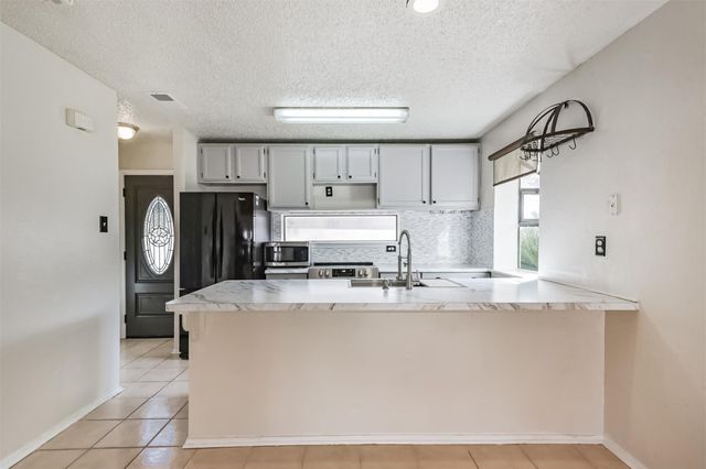 200 Fountain Lake W 132, Livingston, TX 77351