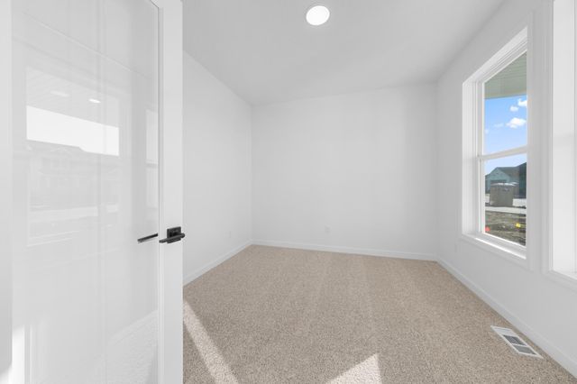 10233 187th Avenue NW, Elk River, MN 55330