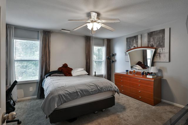 643 Grove Circle, 2702, Columbus, OH 43230