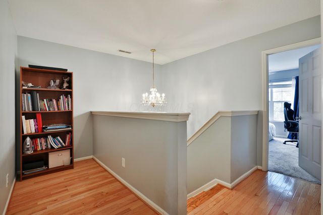 643 Grove Circle, 2702, Columbus, OH 43230