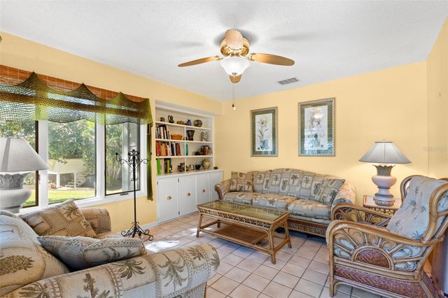 1013 CARAVEL COURT, Tarpon Springs, FL 34689