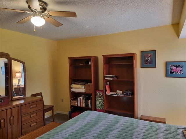 1013 CARAVEL COURT, Tarpon Springs, FL 34689