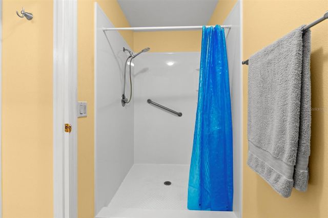 1013 CARAVEL COURT, Tarpon Springs, FL 34689