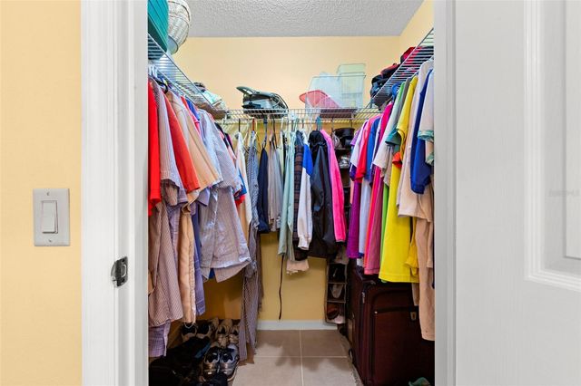 1013 CARAVEL COURT, Tarpon Springs, FL 34689