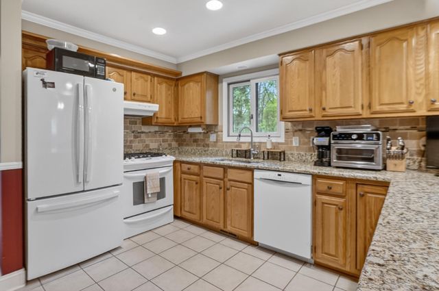 11425 Mcgregor Road, Pinckney, MI 48169