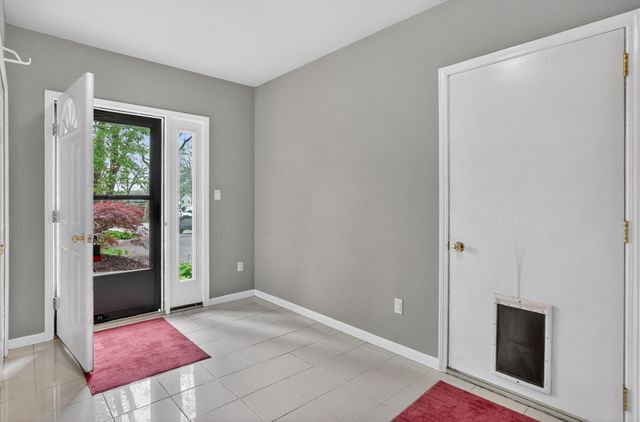 11425 Mcgregor Road, Pinckney, MI 48169