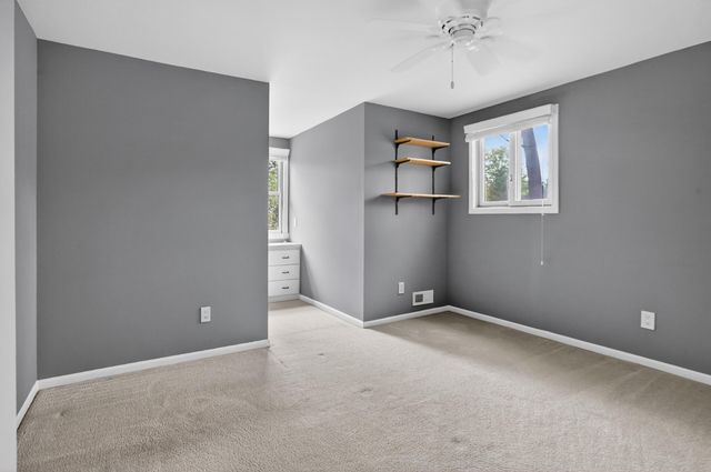 11425 Mcgregor Road, Pinckney, MI 48169