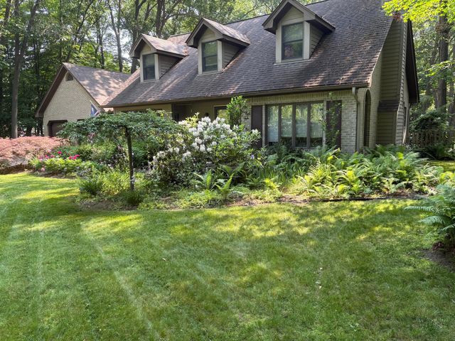 11425 Mcgregor Road, Pinckney, MI 48169