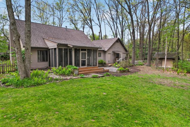 11425 Mcgregor Road, Pinckney, MI 48169