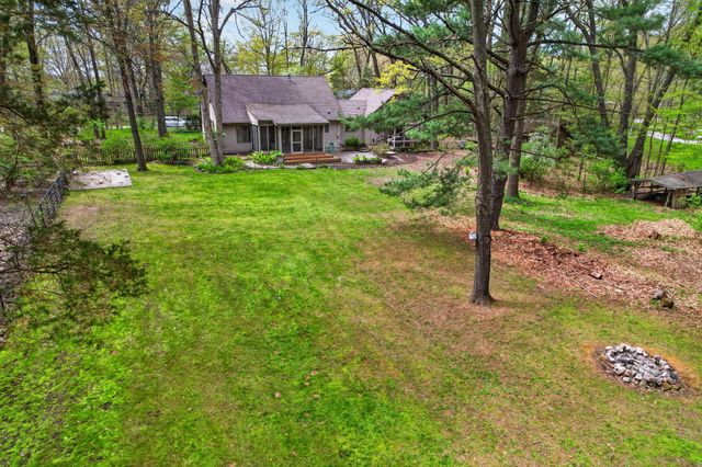 11425 Mcgregor Road, Pinckney, MI 48169