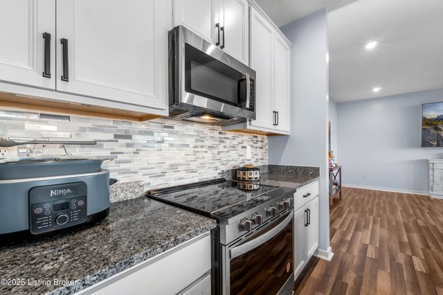 119 Wildflower Ct, Mt Washington, KY 40047