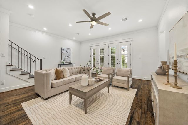 1115 W 15th Street, Houston, TX 77008