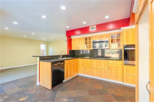 20549 Romar Lane, Saugus, CA 91350