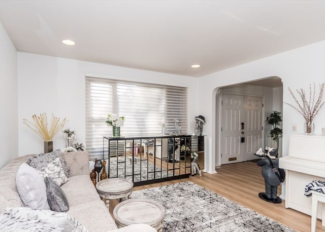 396 Dedham Street, Newton, MA 02459