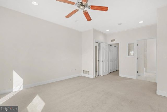 1712 W GIRARD AVE, Philadelphia, PA 19130