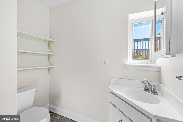 1712 W GIRARD AVE, Philadelphia, PA 19130