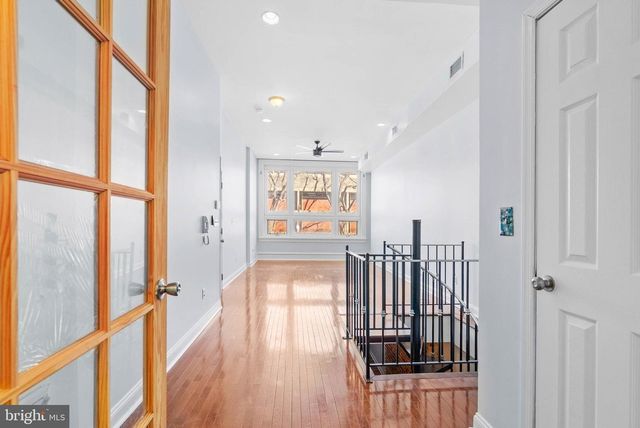 1712 W GIRARD AVE, Philadelphia, PA 19130