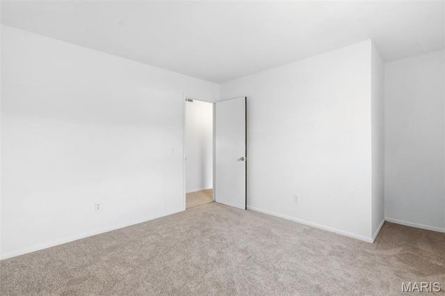 5728 Country Club Road, Washington, MO 63090