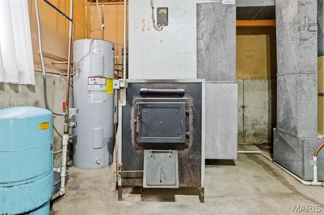 5728 Country Club Road, Washington, MO 63090