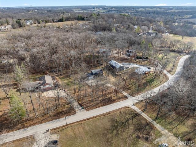 5728 Country Club Road, Washington, MO 63090