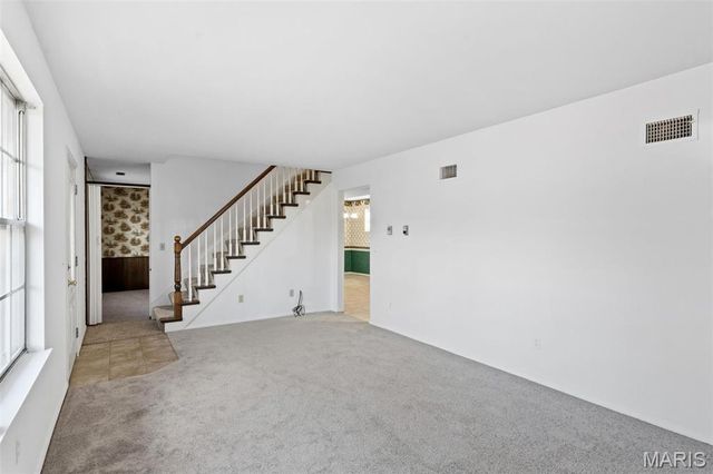 5728 Country Club Road, Washington, MO 63090