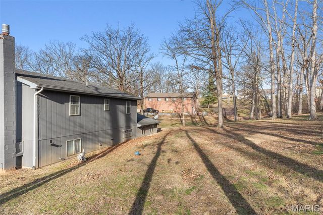 5728 Country Club Road, Washington, MO 63090