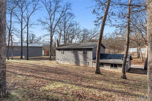 5728 Country Club Road, Washington, MO 63090