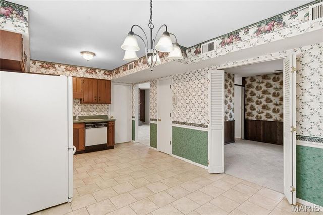 5728 Country Club Road, Washington, MO 63090