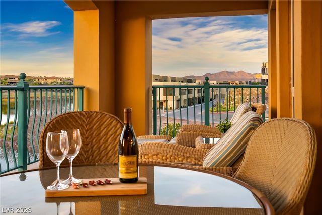 30 Strada Di Villaggio 151, Henderson, NV 89011