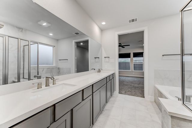 9522 Rialto Creek Drive, Cypress, TX 77433