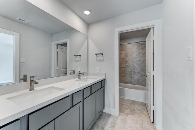 9522 Rialto Creek Drive, Cypress, TX 77433