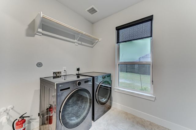 9522 Rialto Creek Drive, Cypress, TX 77433