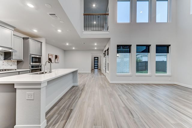 9522 Rialto Creek Drive, Cypress, TX 77433