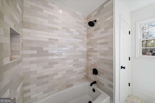 4466 Windsor Oaks Circle, Marietta, GA 30066