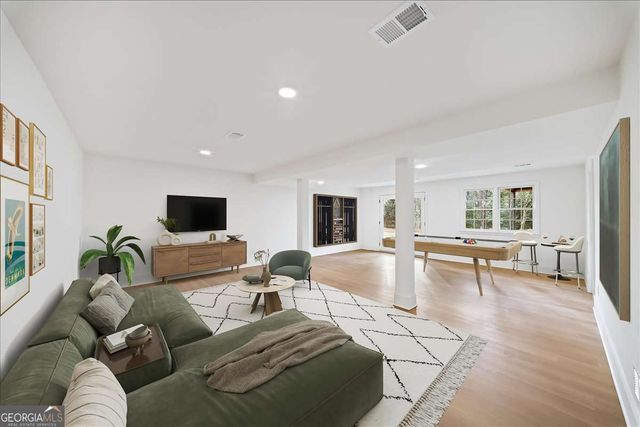 4466 Windsor Oaks Circle, Marietta, GA 30066