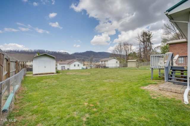 631 South Elm Avenue, Erwin, TN 37650