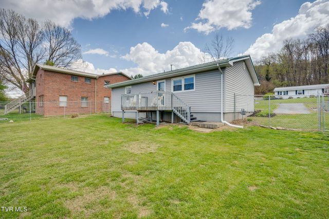 631 South Elm Avenue, Erwin, TN 37650