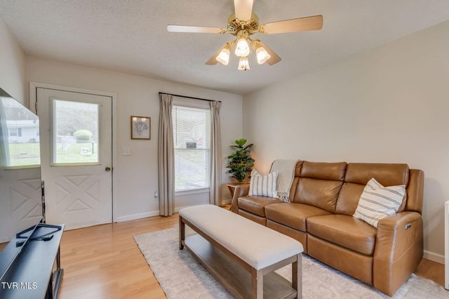 631 South Elm Avenue, Erwin, TN 37650