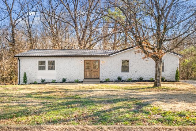315 Rossview Rd, Clarksville, TN 37043
