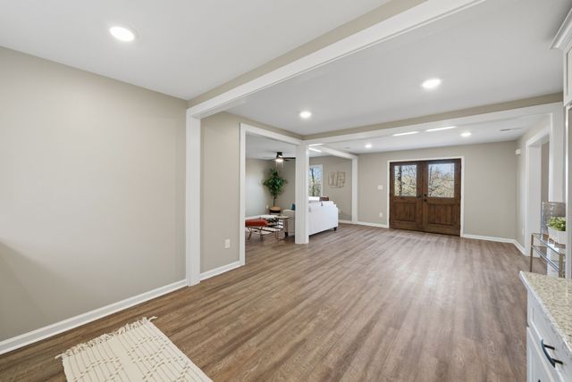 315 Rossview Rd, Clarksville, TN 37043