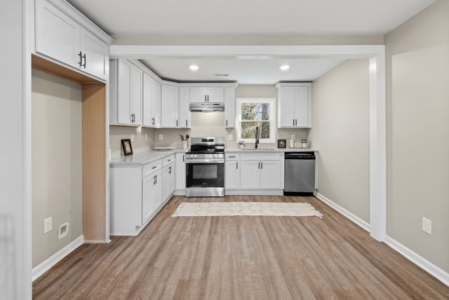 315 Rossview Rd, Clarksville, TN 37043