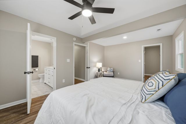 315 Rossview Rd, Clarksville, TN 37043