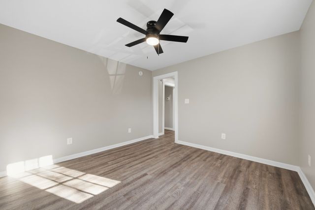 315 Rossview Rd, Clarksville, TN 37043