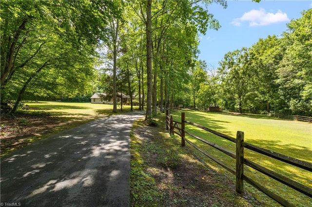 3505 Ivey Lane, Trinity, NC 27370