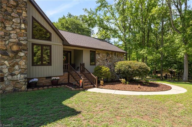 3505 Ivey Lane, Trinity, NC 27370