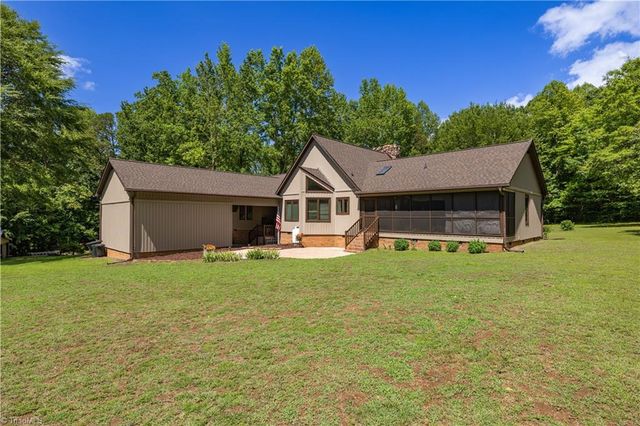 3505 Ivey Lane, Trinity, NC 27370