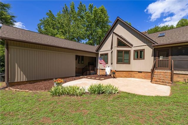 3505 Ivey Lane, Trinity, NC 27370